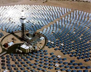 солнечная электростанция в пустыне