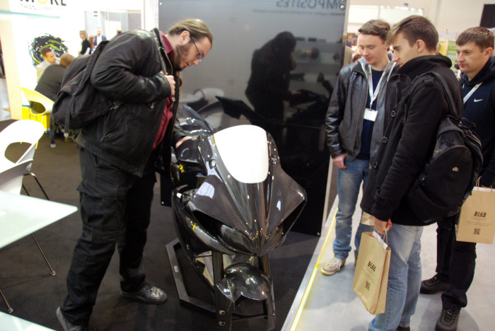 Kompozyt-Expo 2015 корпус мотоцикла из углеродного композита