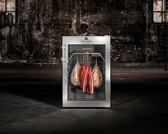 Профессиональный шкаф для dry age — это оборудование, созданное специально для контролируемого вызревания. Он обеспечивает точную настройку и автоматическое поддержание всех параметров, необходимых для качественного и безопасного процесса